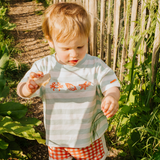 Maglietta oversize per bambini a righe con conchiglie color verde mare