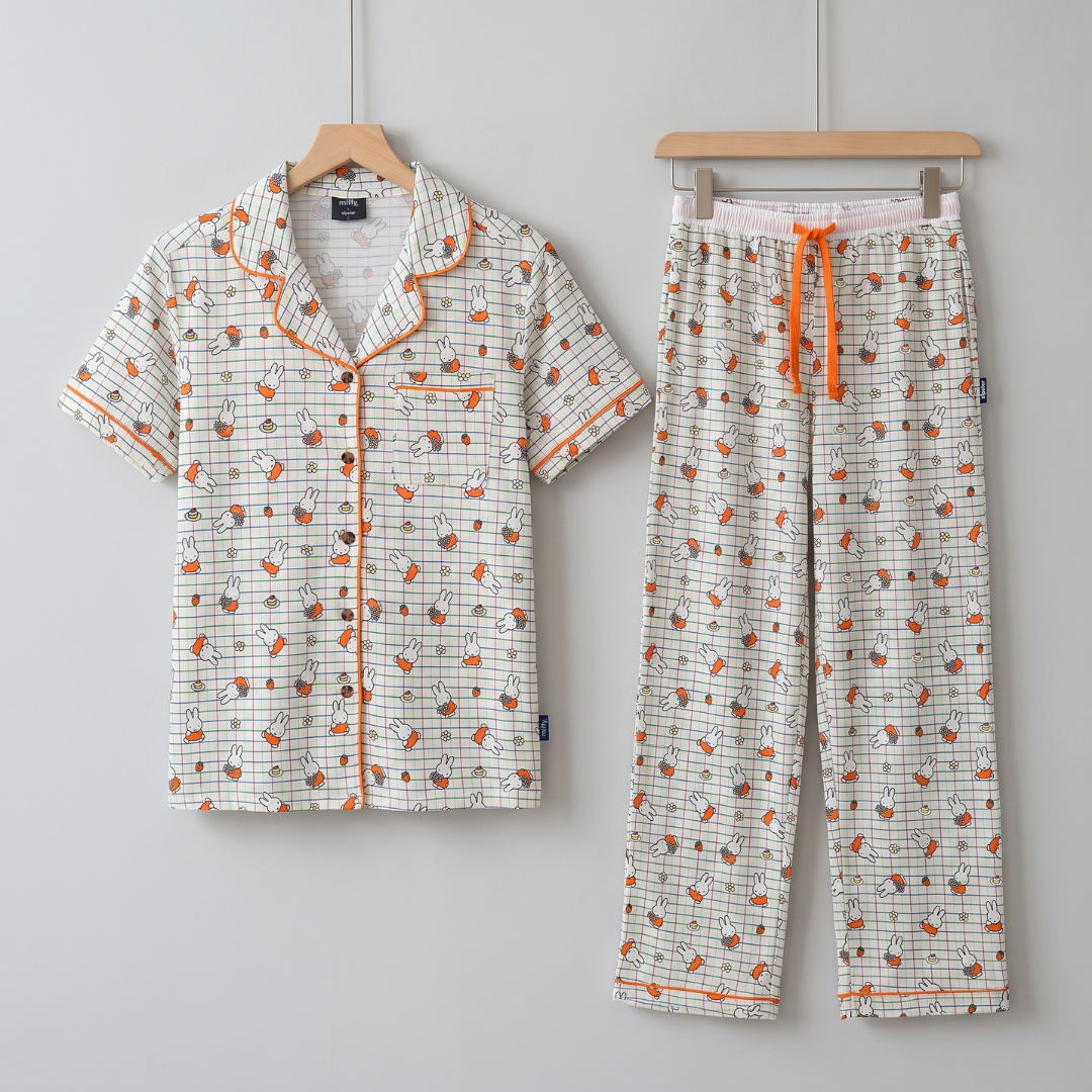 Set pigiama da donna Miffy in bambù con motivo a scacchi "Bloom", vista frontale